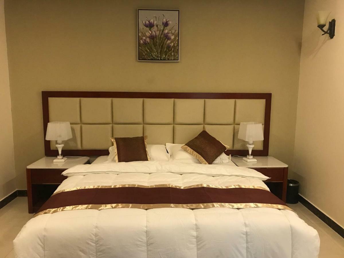 Ashbilia Suites อัลโคห์บาร์ ภายนอก รูปภาพ